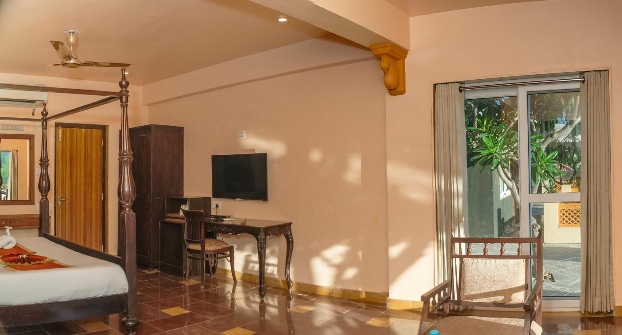 Udai Nature Valley Resort - A Peace Full Farmhouse Resort อุเดเปอร์ ภายนอก รูปภาพ